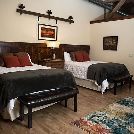 Rusty Rail Brewing Co. Hotel Mifflinburg Esterno foto
